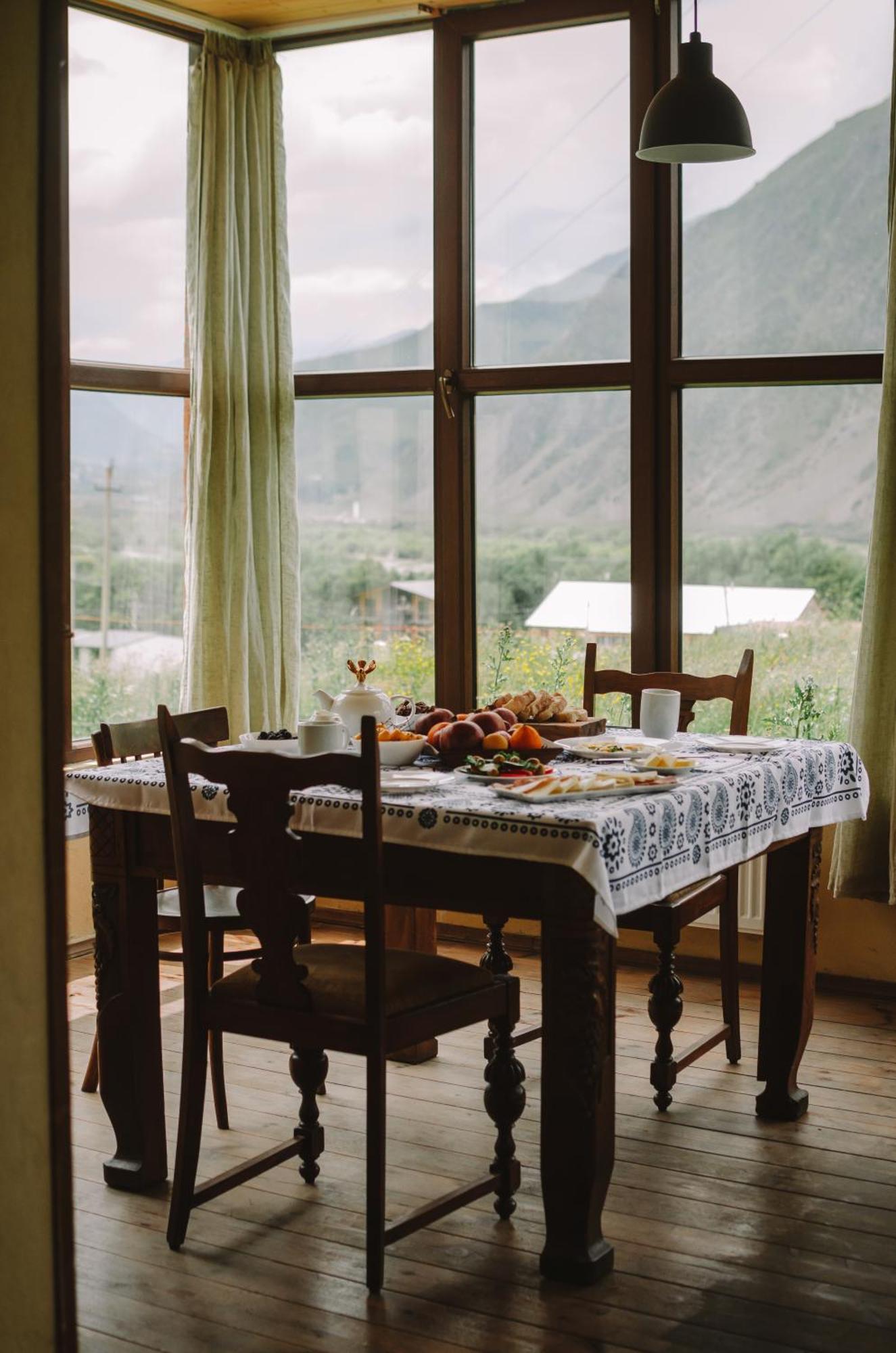 Hotel Arte Kazbegi Exterior foto